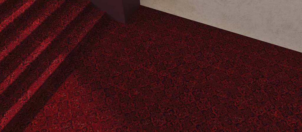 4c4q_roomset_carpet_vision_of_elegance_romance_580_red_2_bandeau.jpg